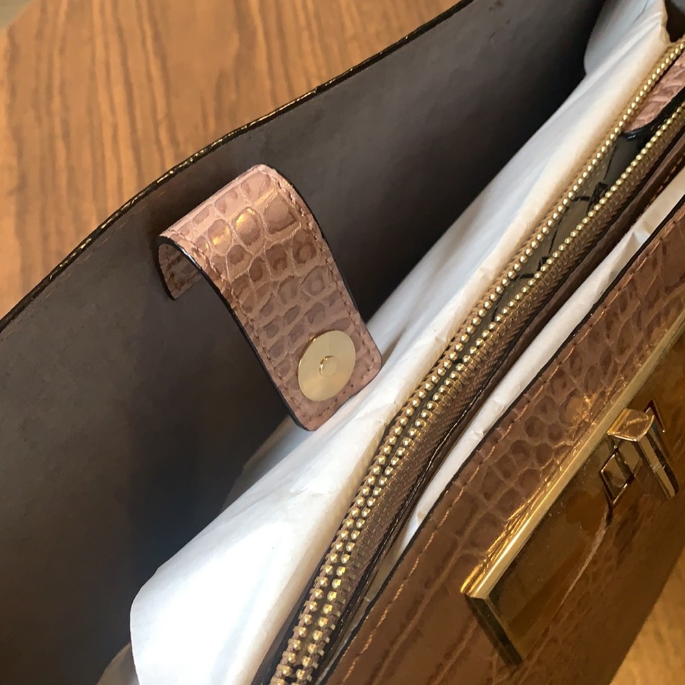 Brand New With Tags Antonio Melani Ada Tote in Taupe - Picture 8 of 8